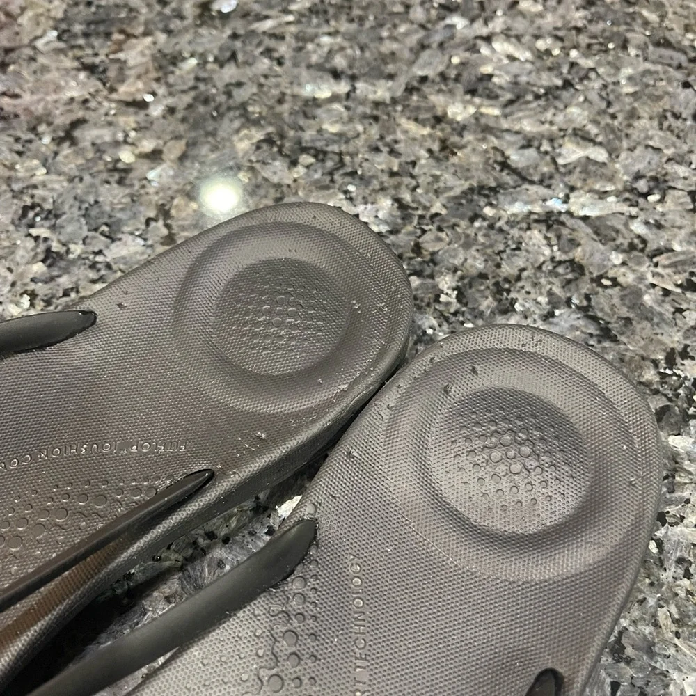 Fitflop Black Flip-Flops Cushion Comfort Technology Men’s Size 10